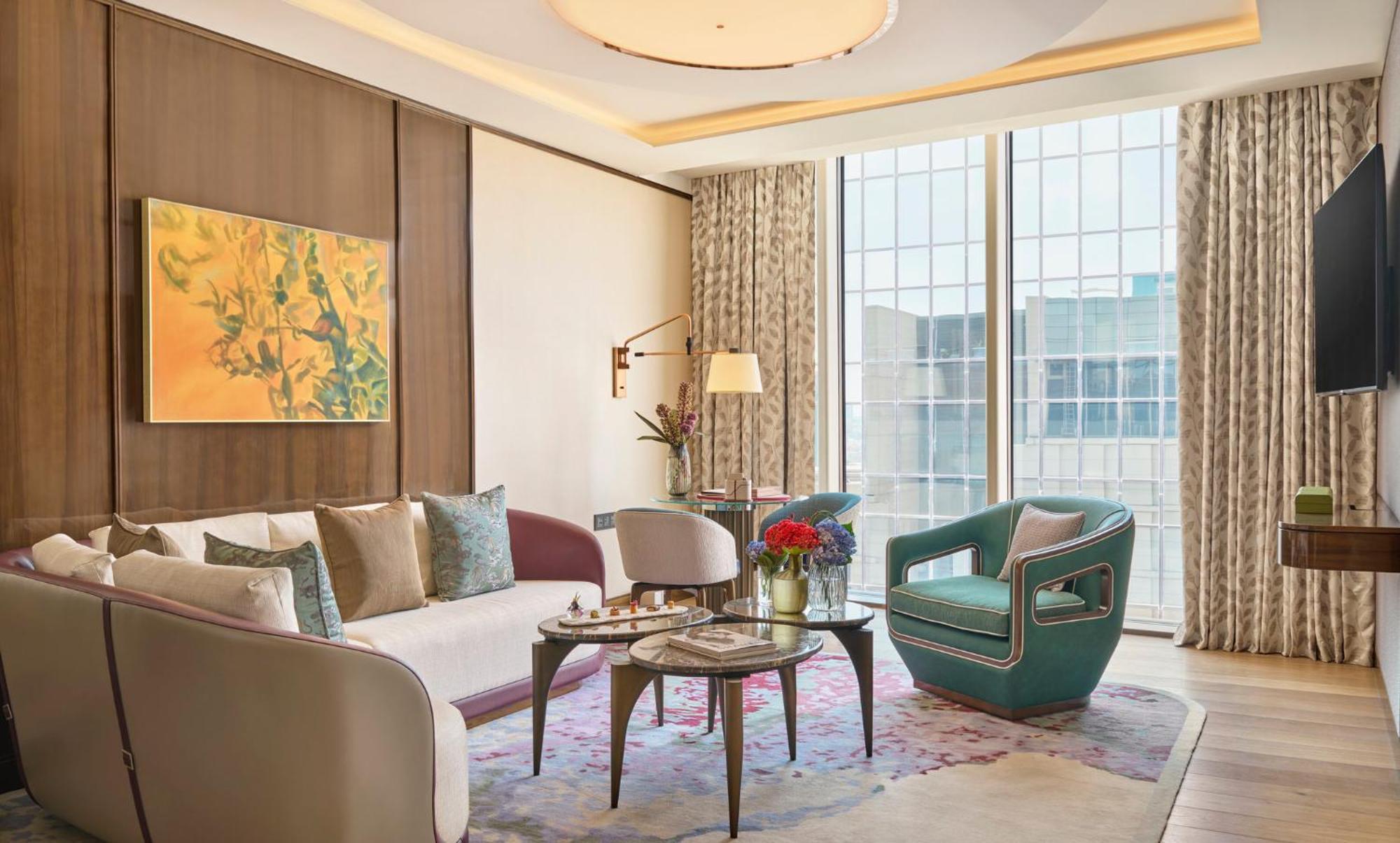 Al Faisaliah Hotel, Riyadh Bagian luar foto A living room at the hotel